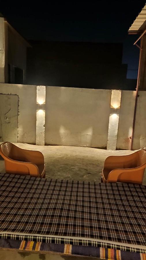 Ira Homestay Mathura - Divine Spiritual Stay Exterior foto