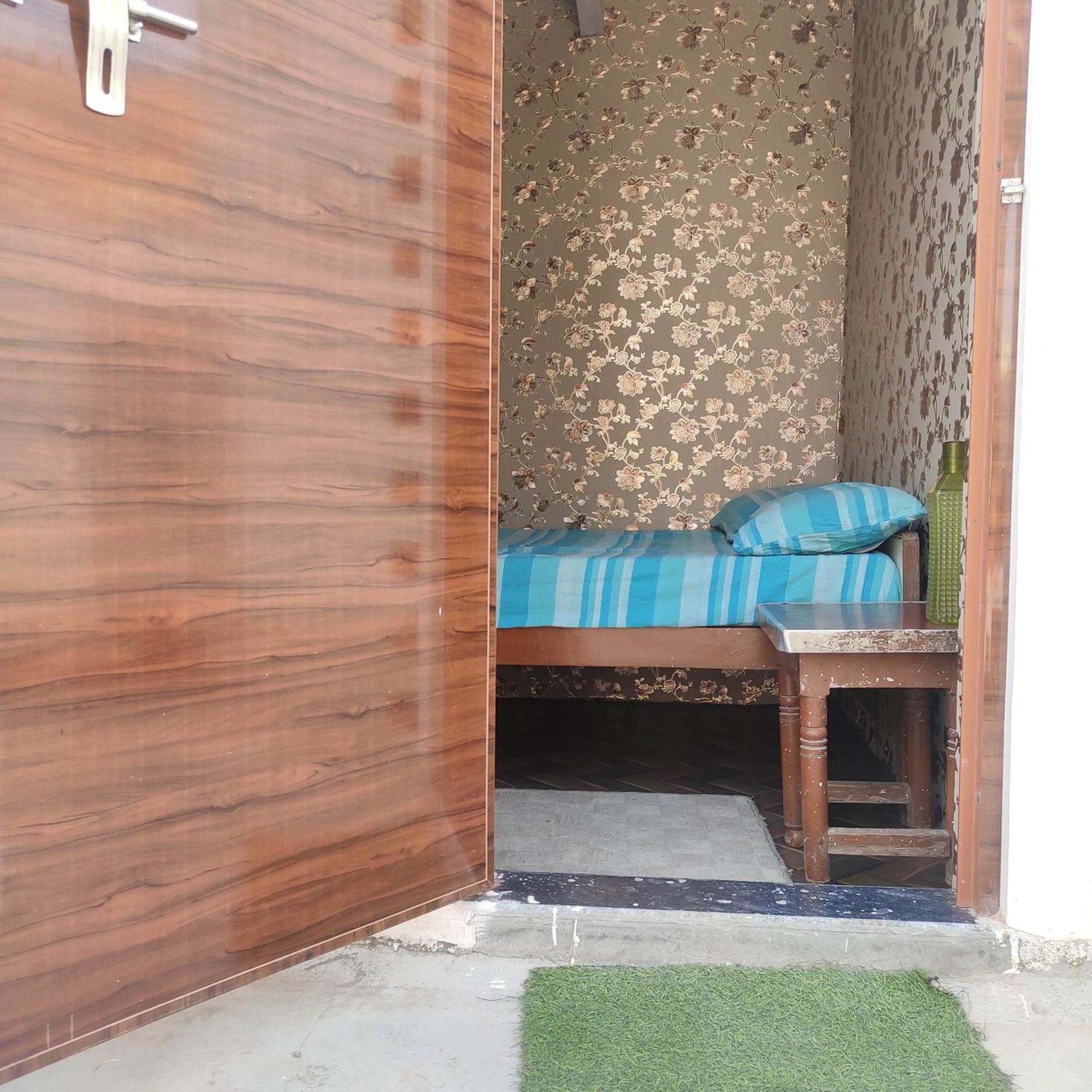 Ira Homestay Mathura - Divine Spiritual Stay Cameră foto